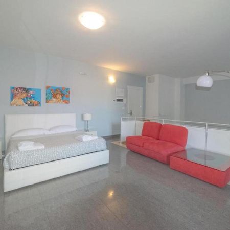 Il Cortile Delle Esperidi Apartment Лече Екстериор снимка