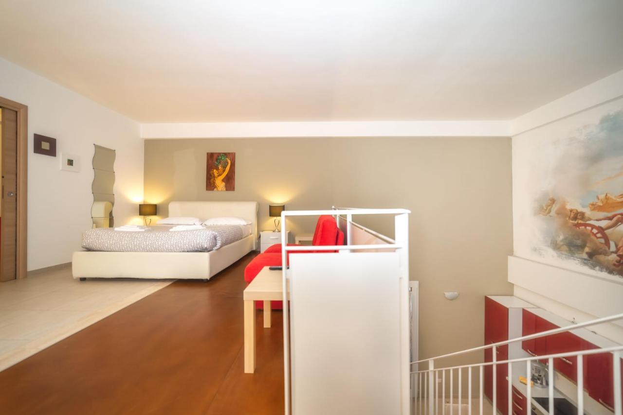 Il Cortile Delle Esperidi Apartment Лече Екстериор снимка