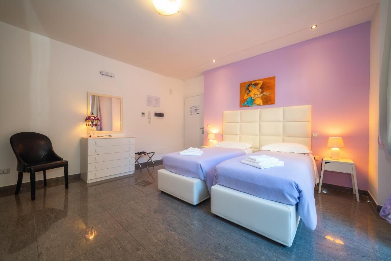 Il Cortile Delle Esperidi Apartment Лече Екстериор снимка