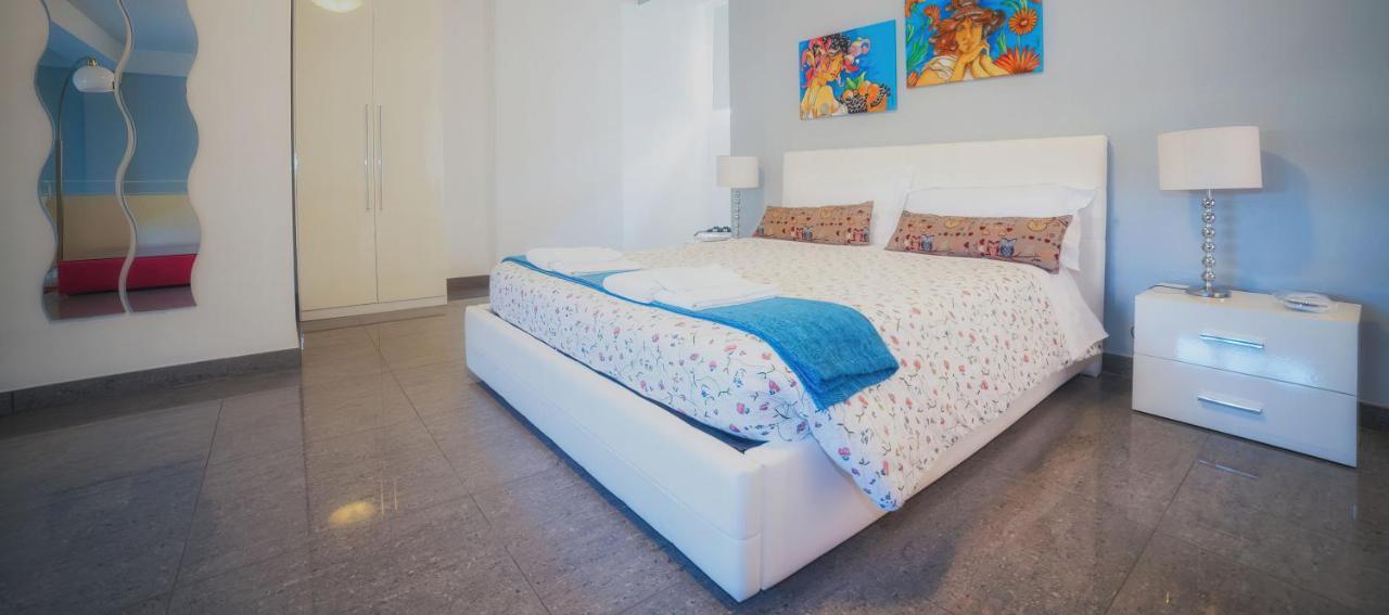 Il Cortile Delle Esperidi Apartment Лече Екстериор снимка