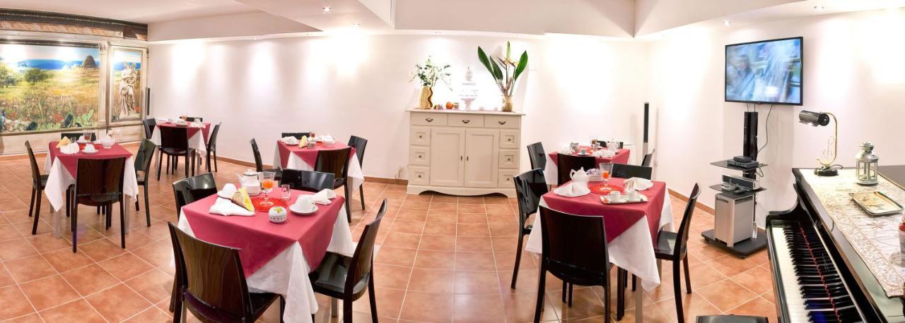 Il Cortile Delle Esperidi Apartment Лече Екстериор снимка